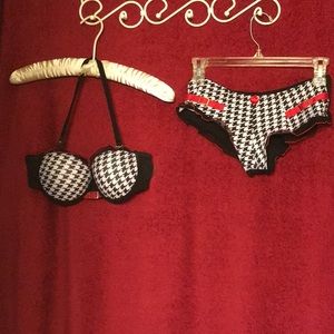 Bra and panty set
